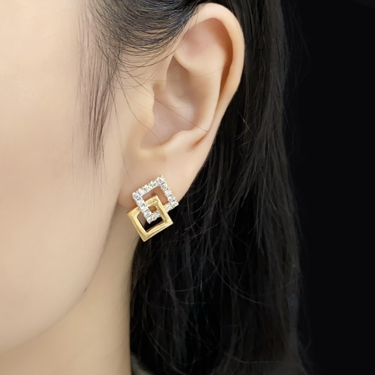 FIICCI Square 18K Yellow Gold Natural Diamond Earrings