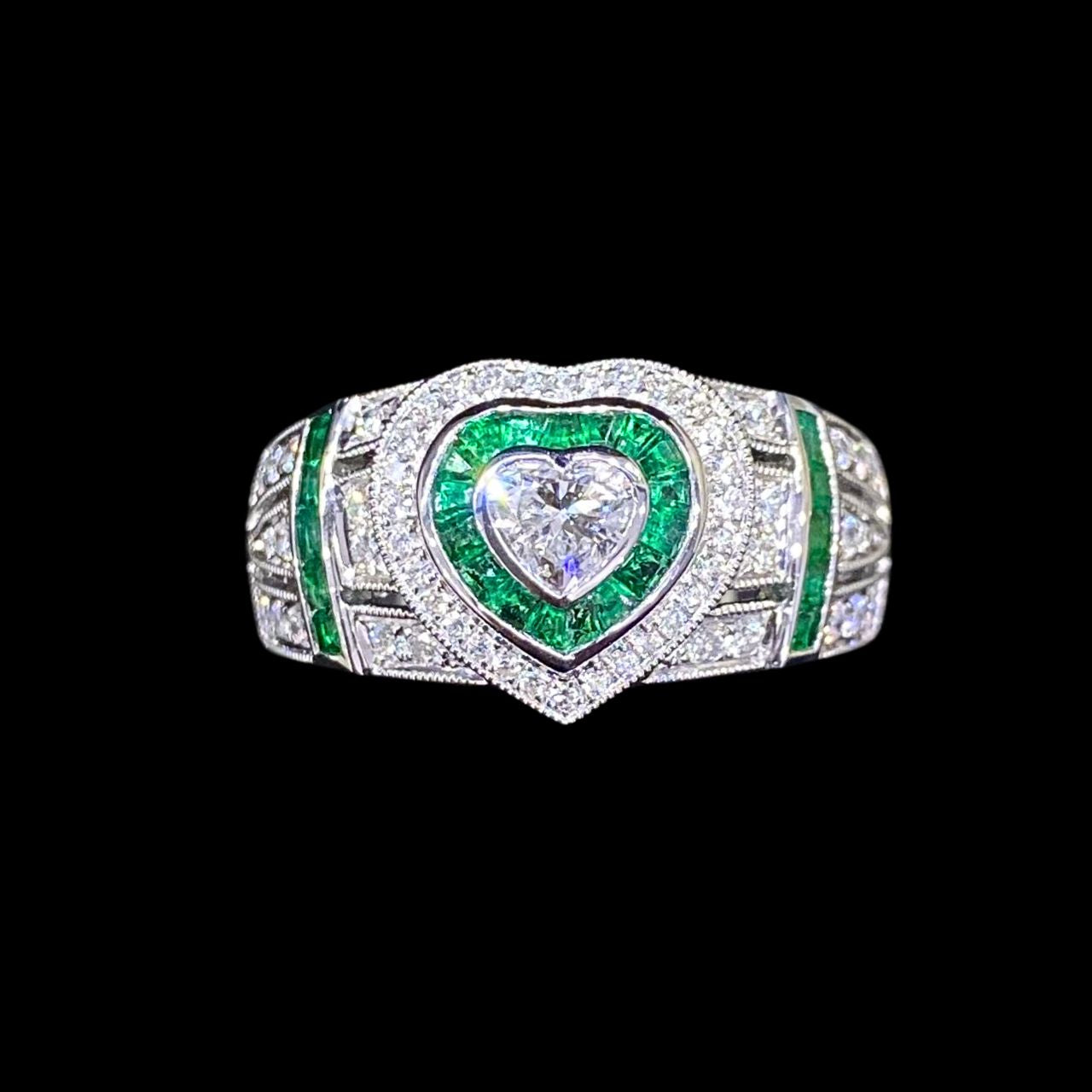 FIICCI Natural Heart Shape Diamond And Emerald In 18K White Gold Ring