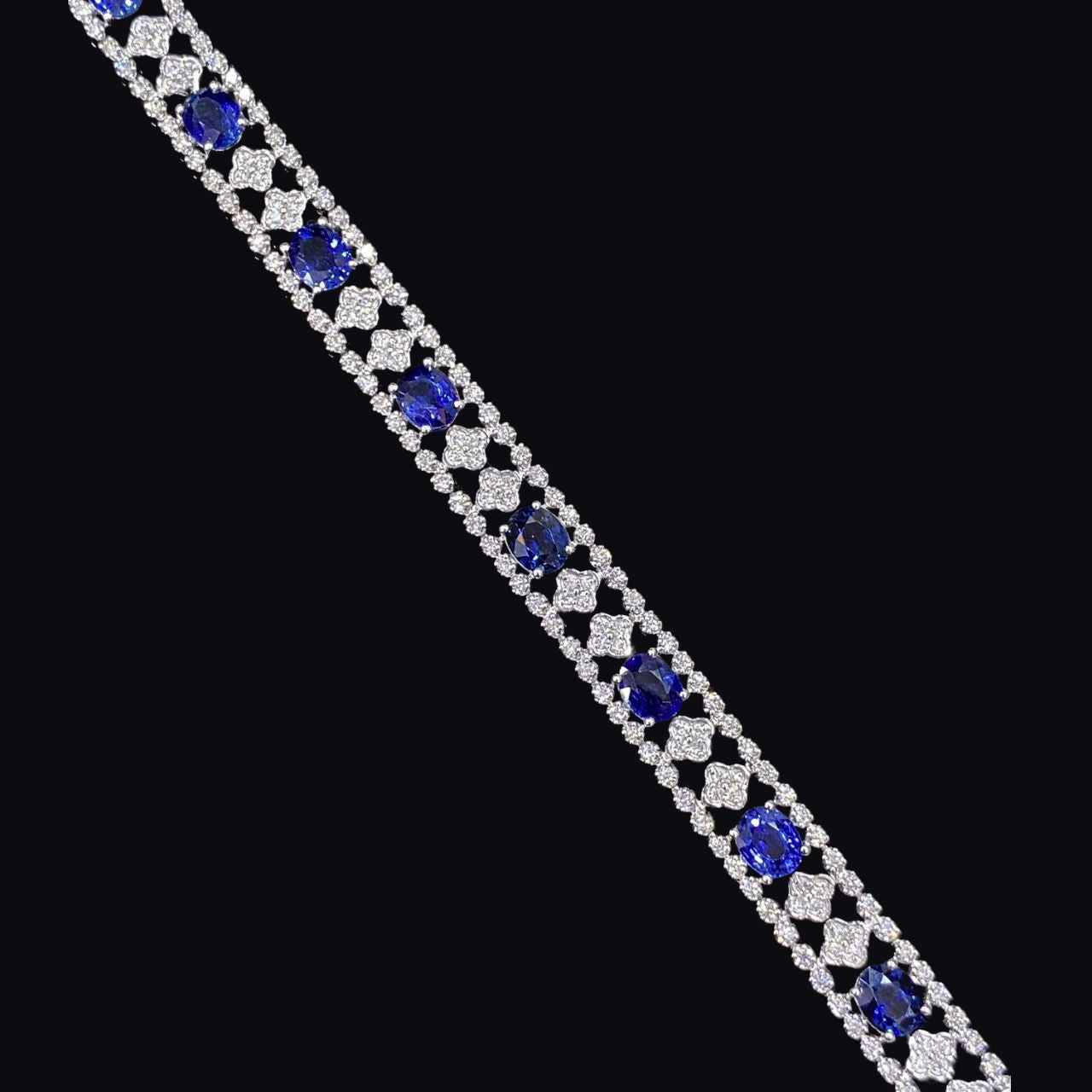 FIICCI Antique Royal Blue Sapphire And Diamond In 18K White Gold Bracelate