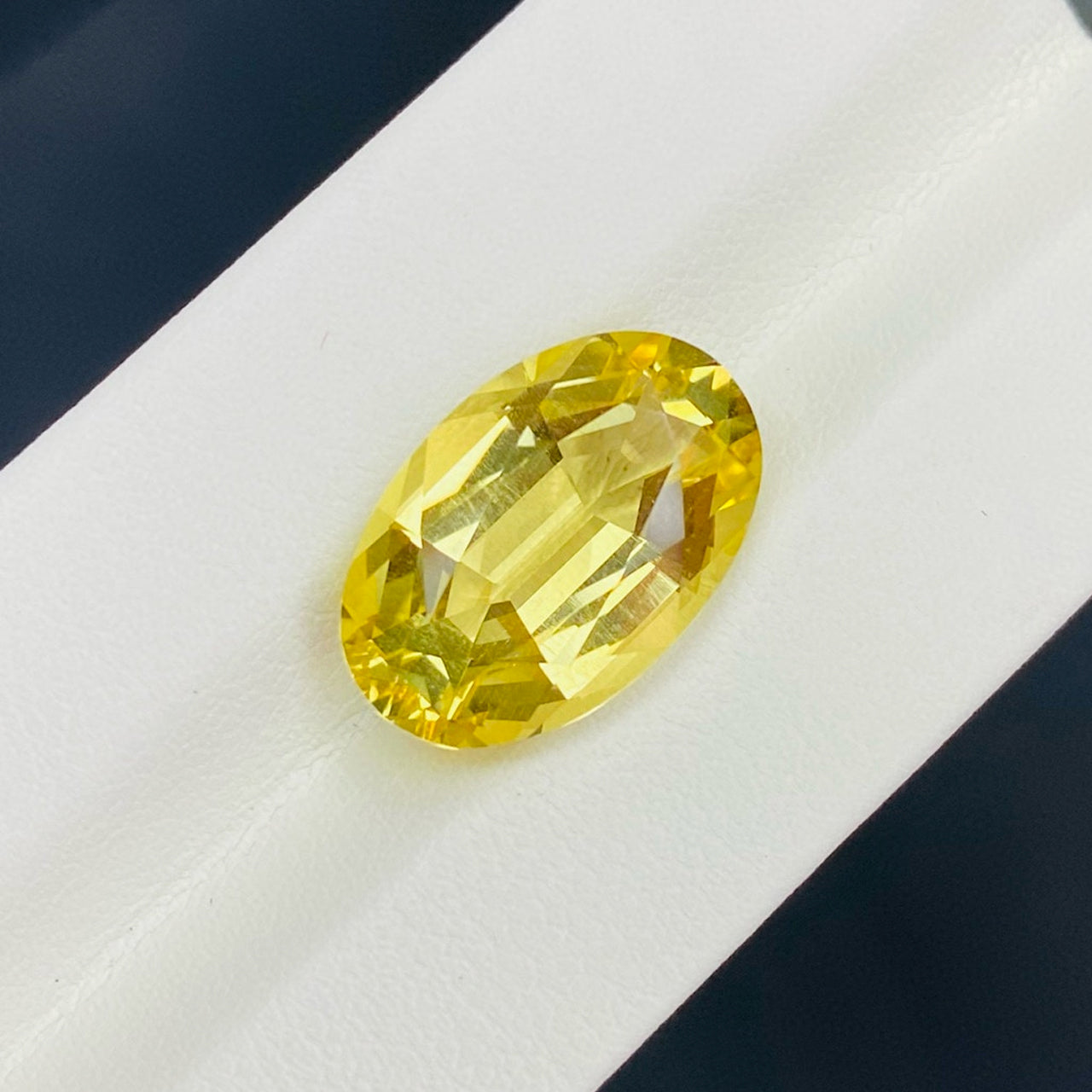 Oval Cut Yellow Beryl Gem - Yellow Color - 8.72 carats - 11.4 x 17.3mm