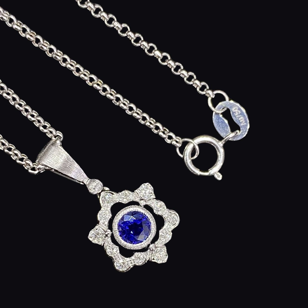 FIICCI  Diamond And Royal Blue Round Sapphire In 18K White Gold Necklace