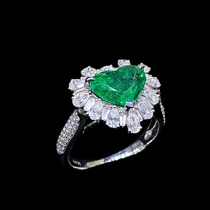 FIICCI Natural Diamond And Heart Emerald In 18K White Gold Ring