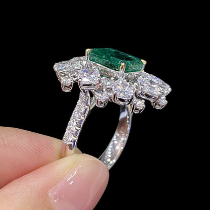 FIICCI Art Deco Diamond And Emerald In 18K White Gold Ring