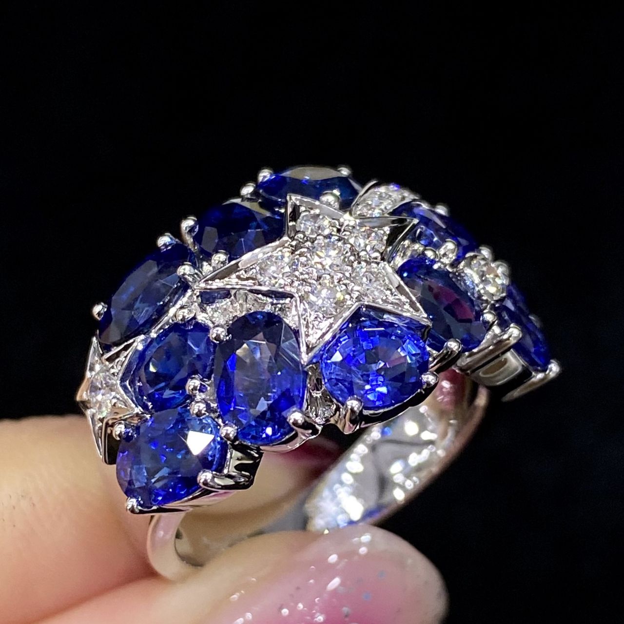 FIICCI Royal Blue Sapphire And Star Diamond Triple Cluster Ring In 18K White Gold