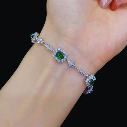 FIICCI Cabochon Vivid Green Emerald And Diamond In 18K White Gold Bracelate