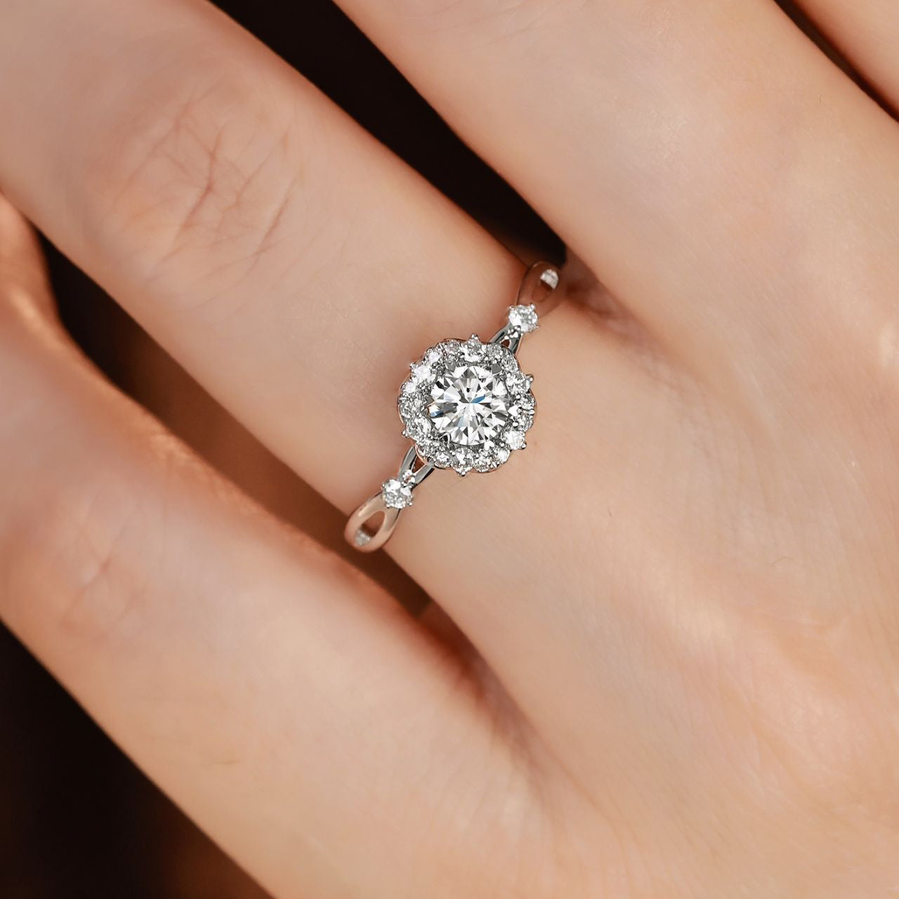 FIICCI Criss Cross Diamond Engagement Ring 0.3ct Heart Design In 18K White Gold