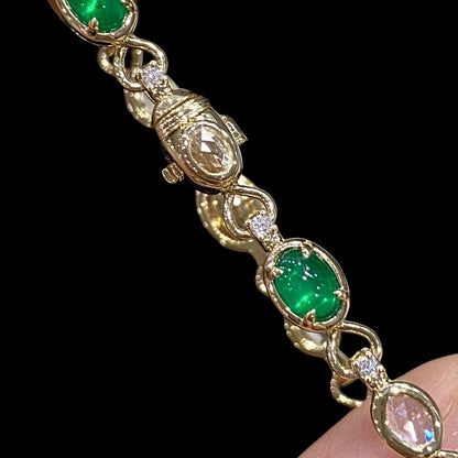 FIICCI Art Deco Cabochon Vivid Green Emerald And Diamond In 18K Yellow Gold Bracelate