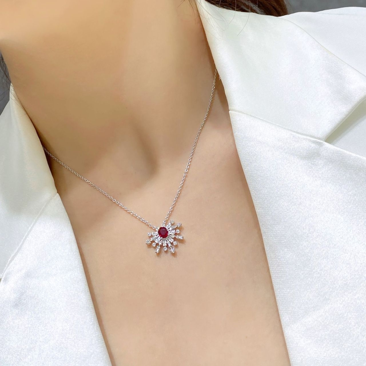 FIICCI Art Deco Diamond And Ruby  In 18K White Gold Necklace