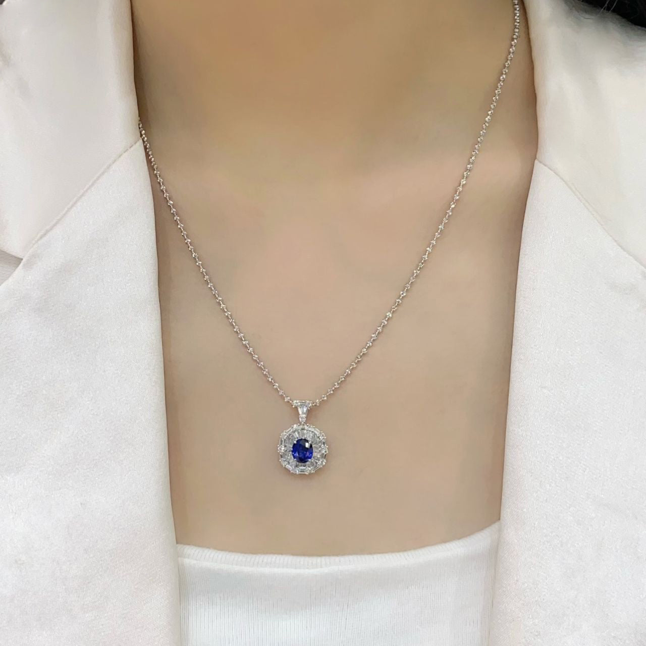 FIICCI Antique Diamond And Royal Blue Sapphire In 18K White Gold Necklace