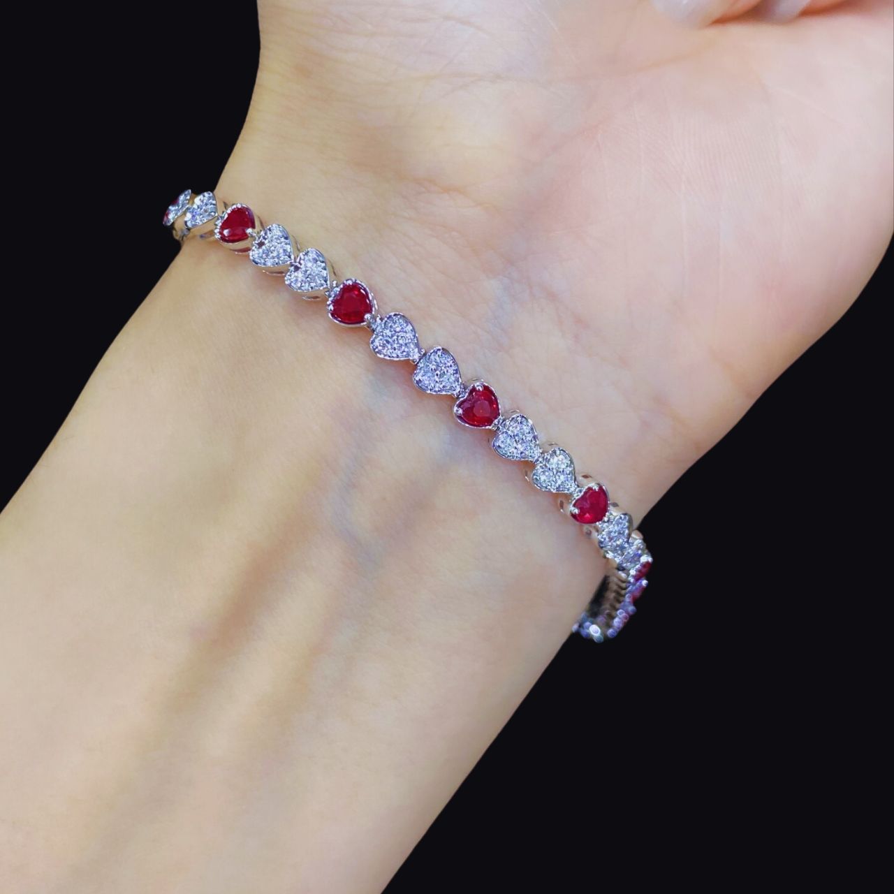 FIICCI Heart Shape Natural Ruby And Diamond In 18K White Gold Bracelate