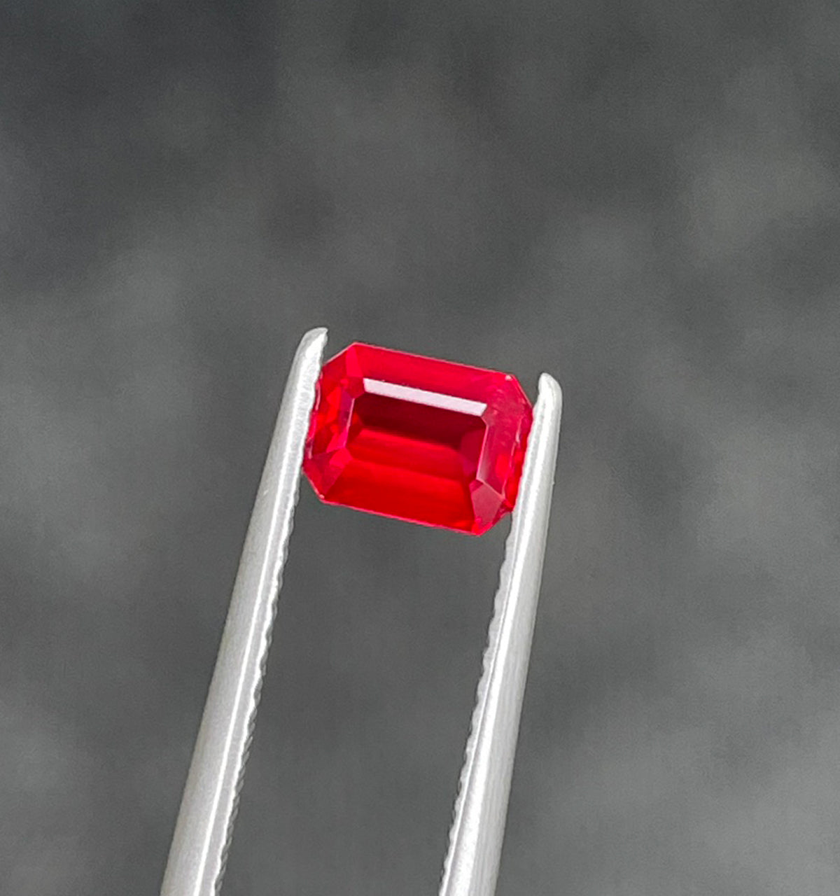 GRS Certified Unheated Ruby - Emerald Cut Vivid Red - 1.01 carats - 6.49 x 4.79mm