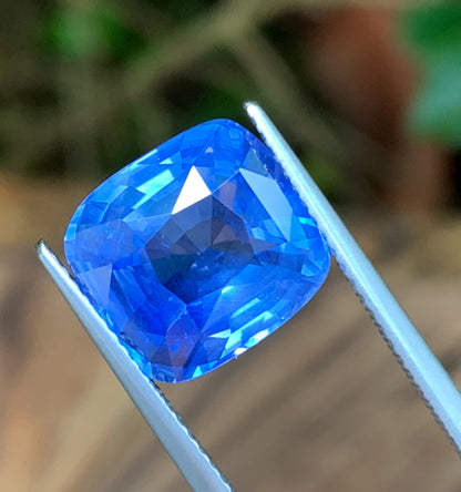 AIGS Certified Loose Blue Sapphire Gem - Cushion Cut - Cornflower Blue Unheated - 7.08 carats - 11.51 x 10.59 mm