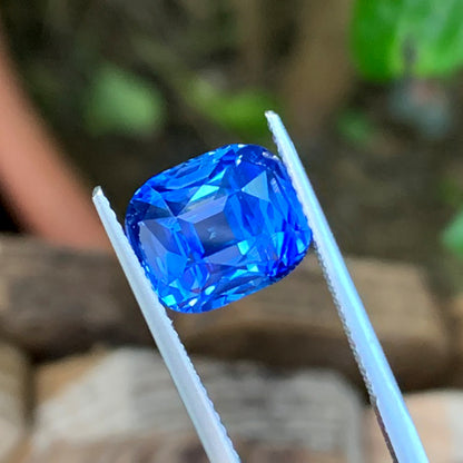 Unheated Blue Sapphire - Cornflower Blue Cushion Cut - Low Price - 7.06 carats - 10.73 x 8.96 mm - AIGS Certified