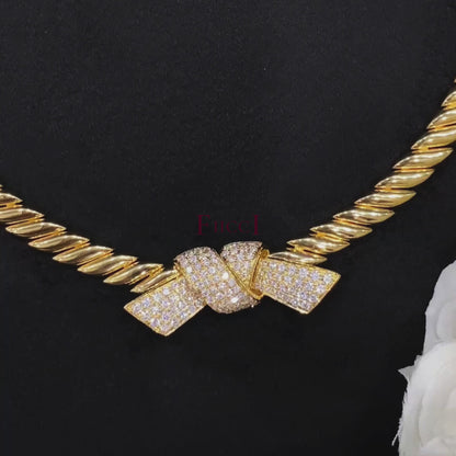 FIICCI Luxury 18K Yellow Gold and Diamond Ribbon Necklace