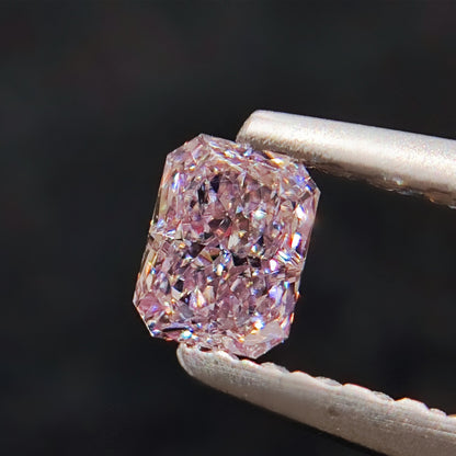 GIA Certified Fancy Light Purplish Pink Diamond - Radiant Cut - 0.31 carats - 4.29 x 3.27 mm