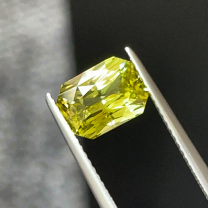 GUILD Certified 3.02 Carat Canary Yellow Chrysoberyl Stone, Octagonal, 8.92 x 6.62 mm